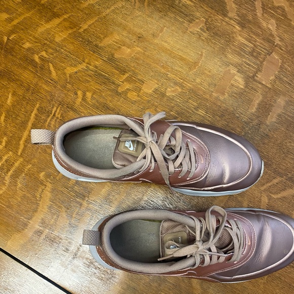 Nike | Bronze Rose Gold Pink Air Max Sneakers - Picture 7 of 8